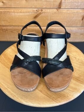 Baretraps Nichole Sandals Womens Size 7.5 Black Wedge Strappy Cork Comfort Heel